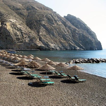Captain Lazaros Villa: Black Beach Resort with Pool and Sea View Perissa  Exterior photo