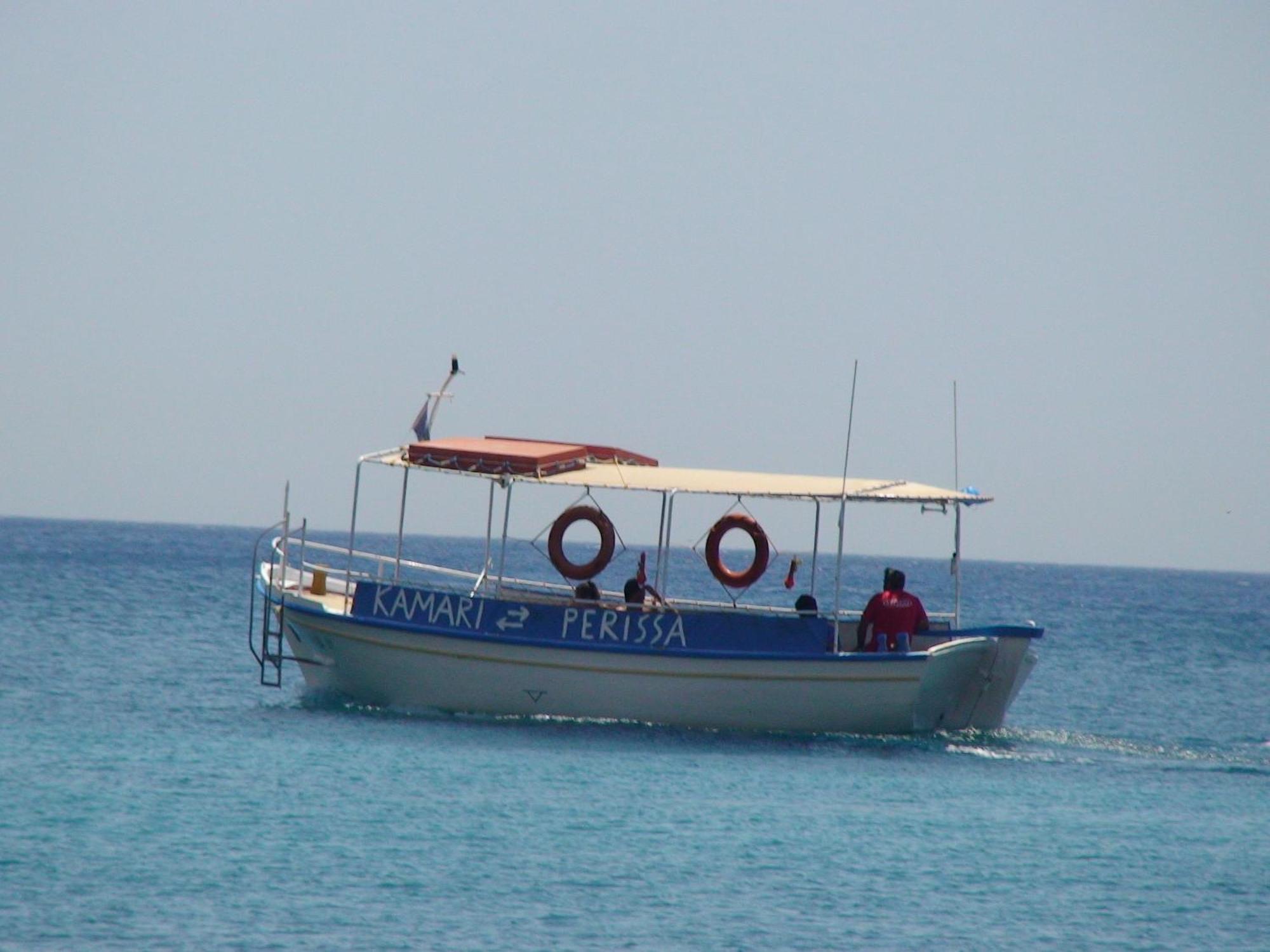 Captain Lazaros Villa: Black Beach Resort with Pool and Sea View Perissa  Exterior photo