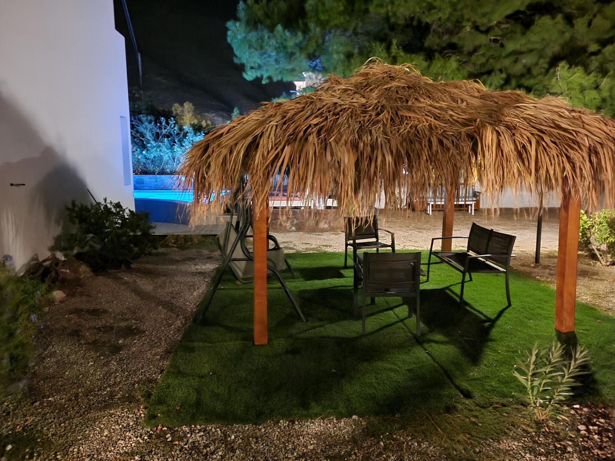 Captain Lazaros Villa: Black Beach Resort with Pool and Sea View Perissa  Exterior photo