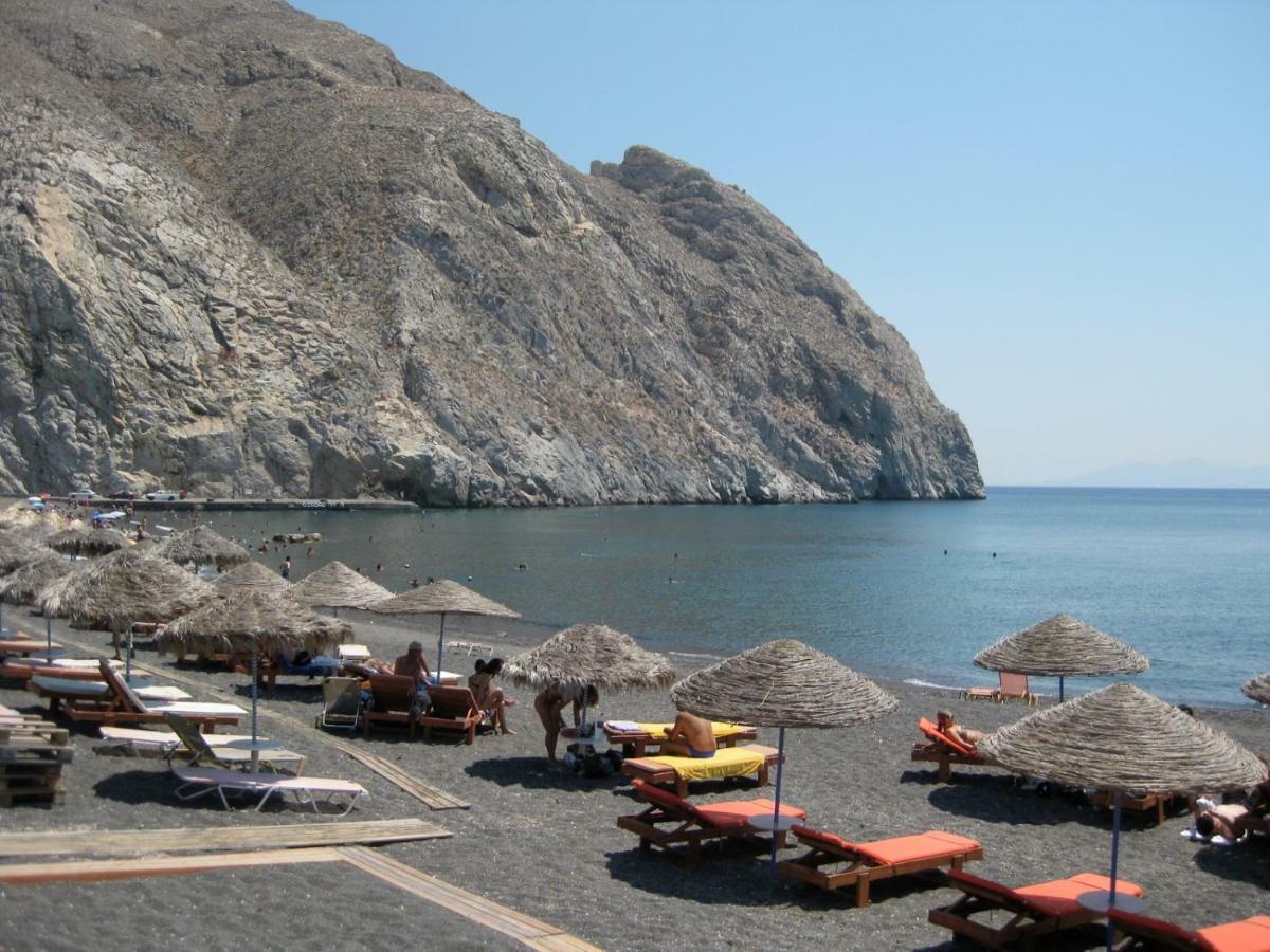 Captain Lazaros Villa: Black Beach Resort with Pool and Sea View Perissa  Exterior photo