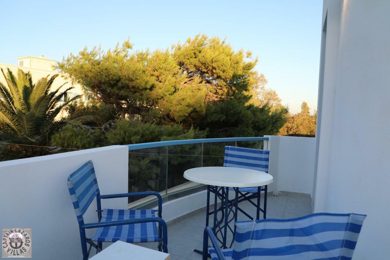 Captain Lazaros Villa: Black Beach Resort with Pool and Sea View Perissa  Exterior photo